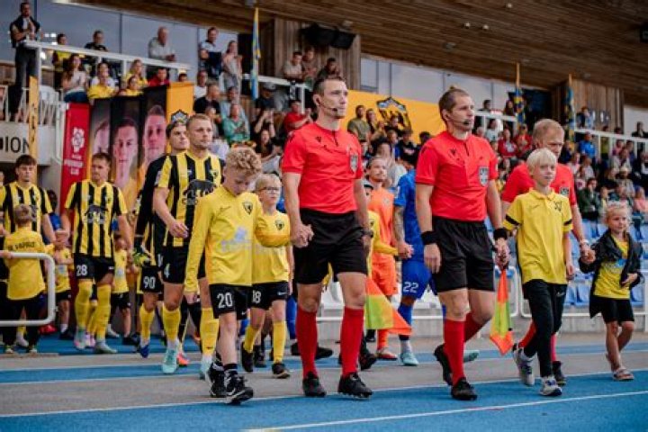Pärnu JK Vaprus vs FC Kuressaare: A Tactical Undertow of Silence in Premium Liiga 2026
